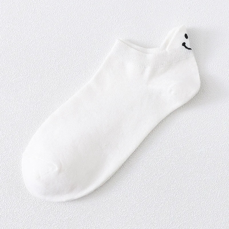 Embroidered Smiley Face Ankle Socks – Breathable Cotton for Casual Comfort