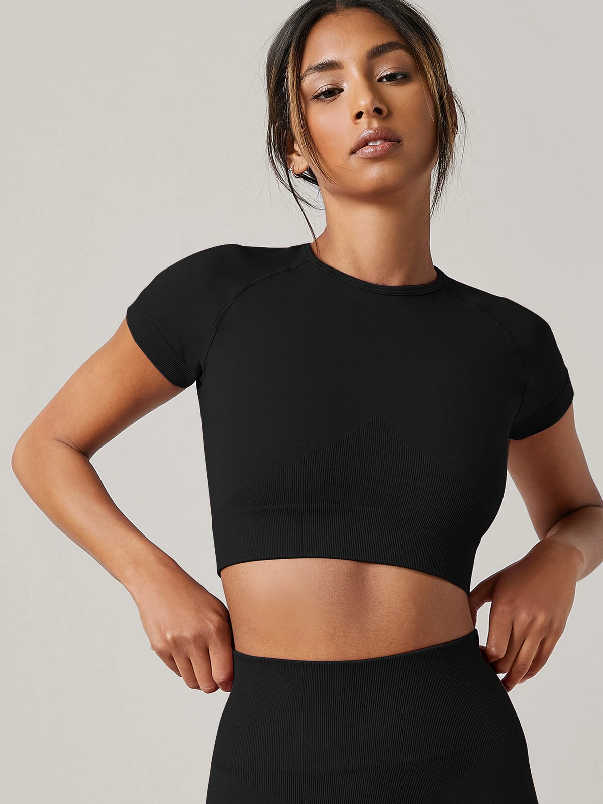 Seamless Short Sleeve Yoga Top – Breathable Fitness Shirt for Gym Running
