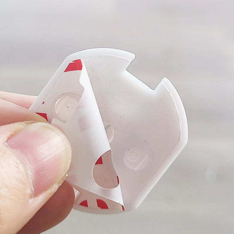 Plastic Electrical Socket Covers – Baby Proofing Outlet Protectors for Child Safety