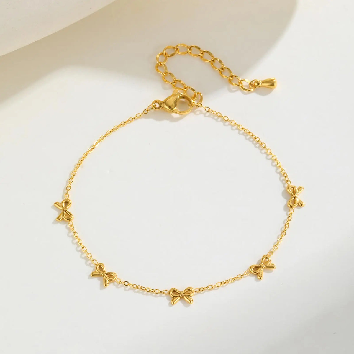 Gold Stainless Steel Bowknot Bracelet – Chic Jewelry Gift for Women