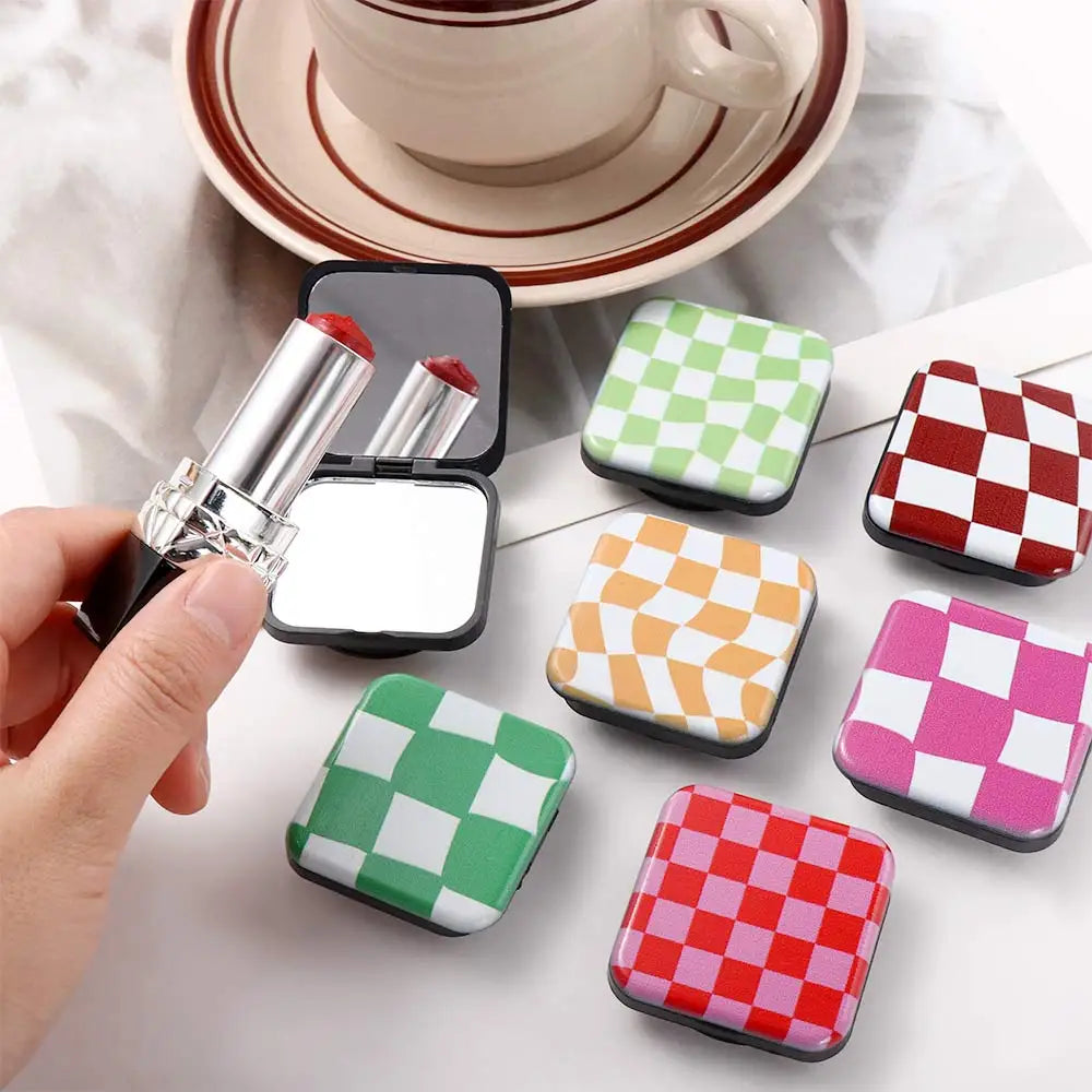 Plaid Checkerboard Folding Mirror – Portable Makeup Accessory for Travel