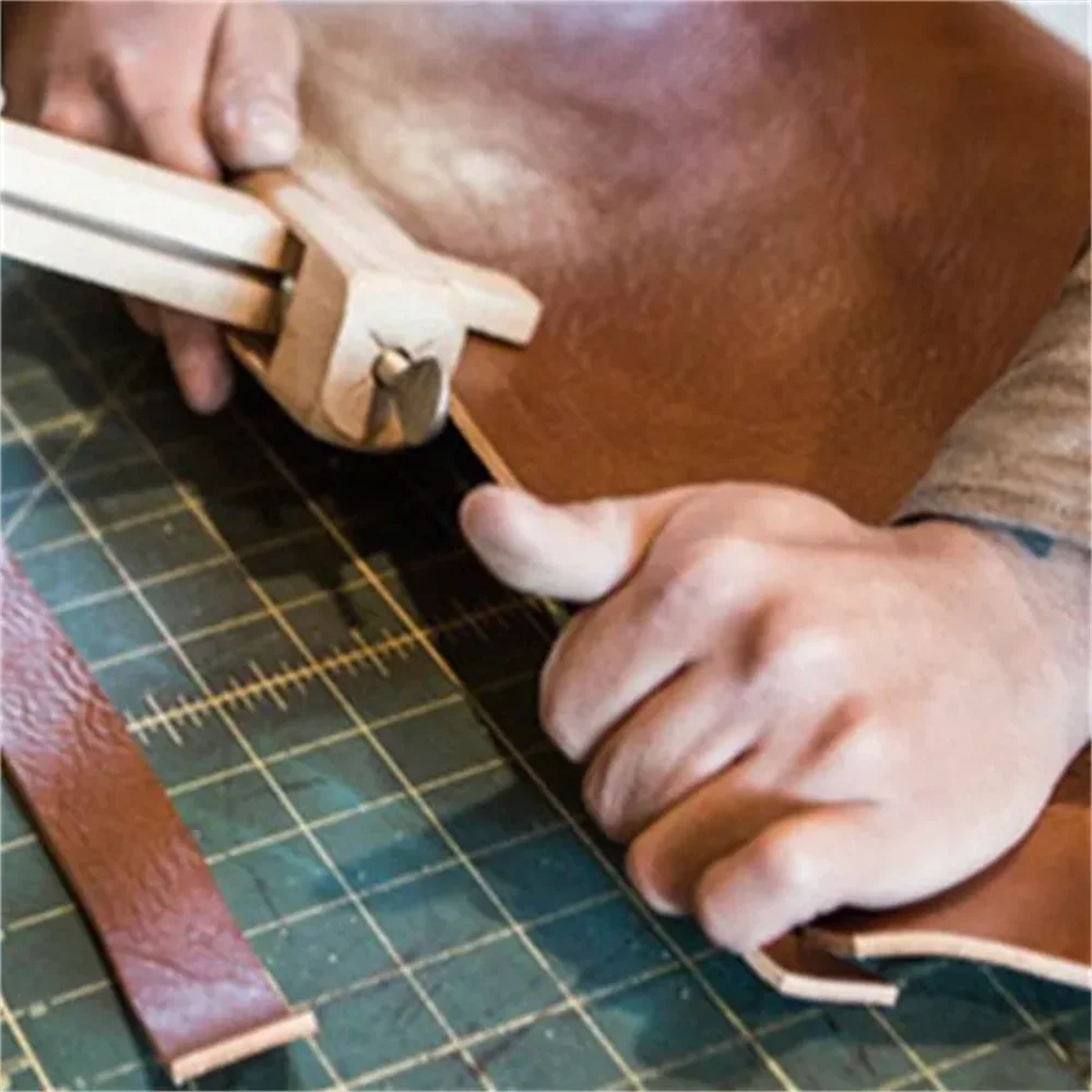 Faux Leather Placemats – Heat Resistant Non-Slip Table Mats for Dining Room