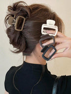 Square Hair Claw Clips – Lightweight Matte Barrettes for Elegant Styling