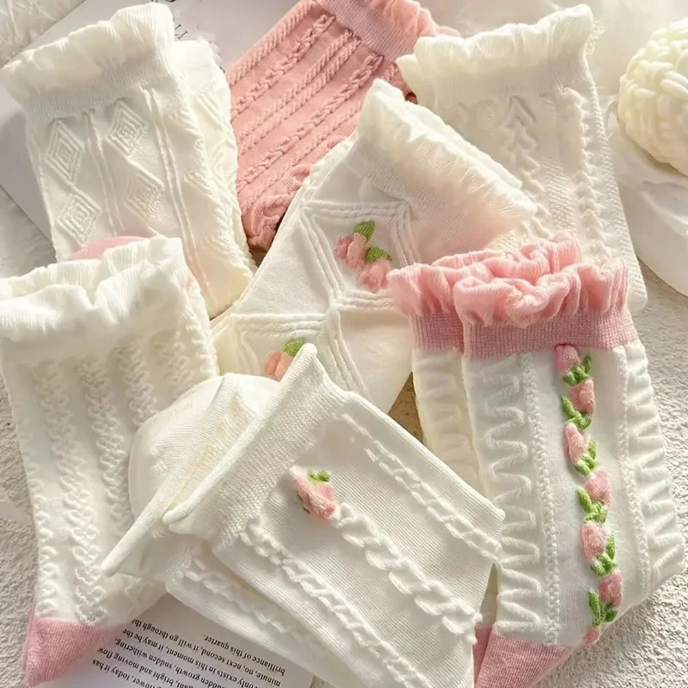Lace Ruffled Mid-Tube Socks – Soft Harajuku Lolita Style for Winter Fashion