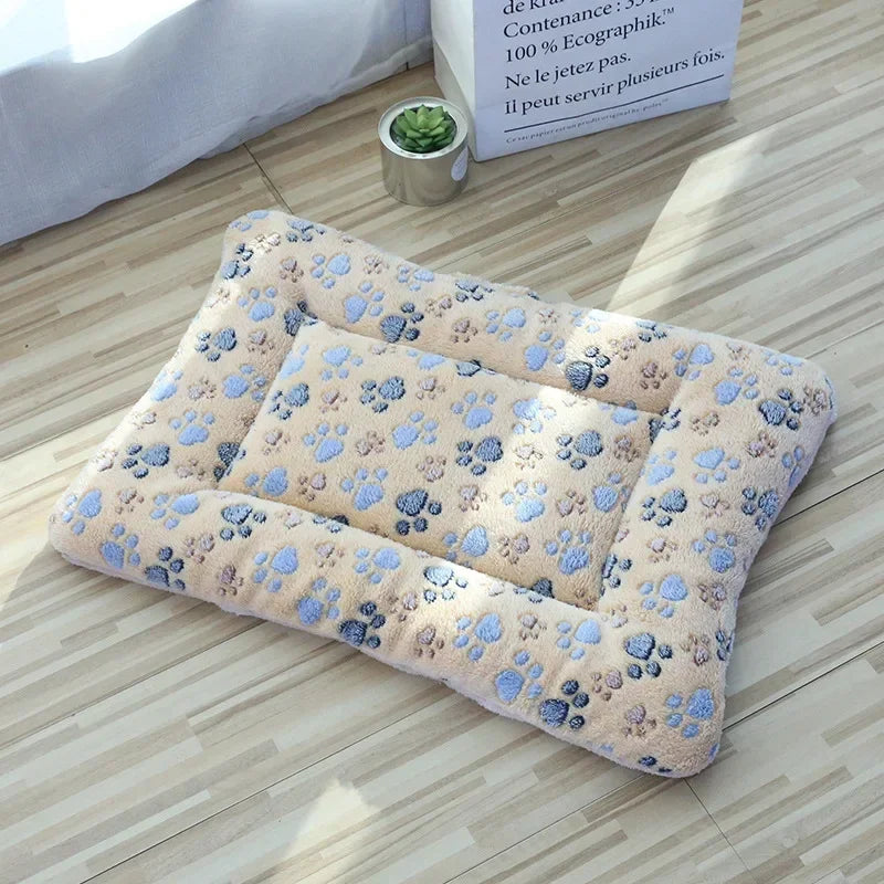 Double-Sided Plush Pet Mat – Warm Sleeping Bed for Cats and Small Dogs