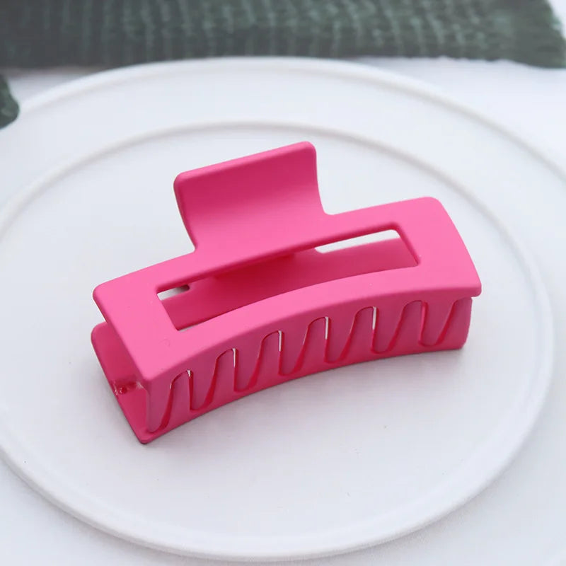 Large Plastic Hair Claw – Korean Fashion Clip for Women Styling