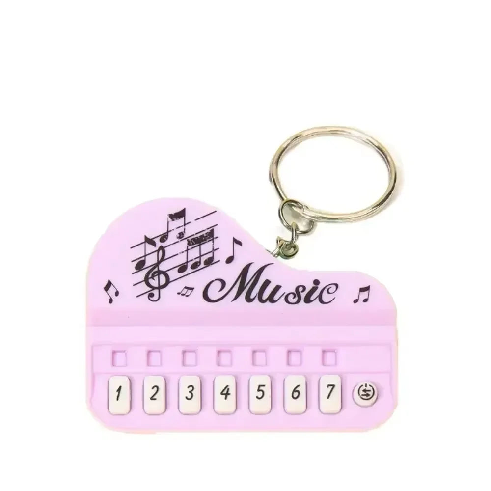 Mini Electronic Piano Keychain – Musical Cartoon Pendant for Birthday Gifts
