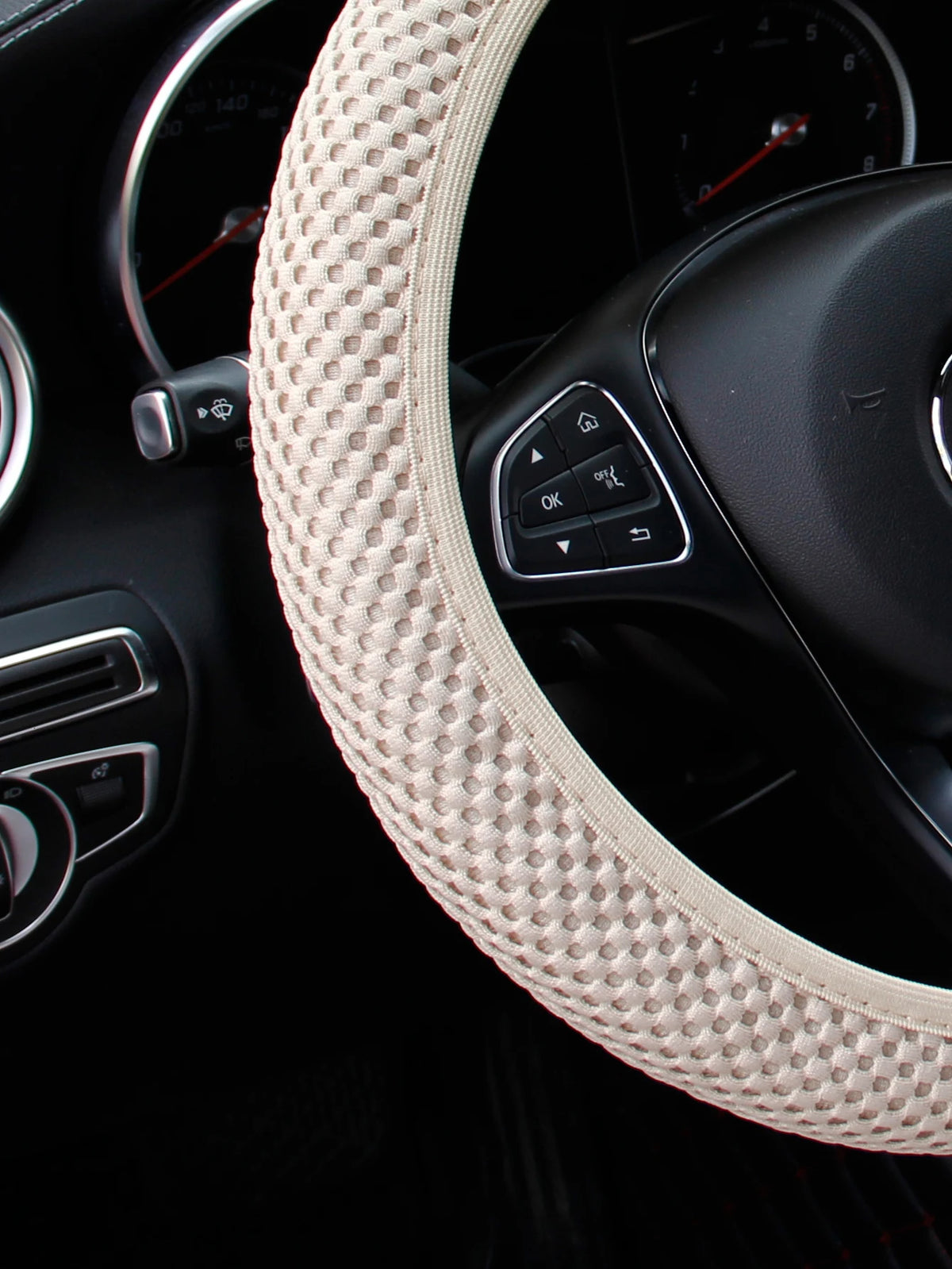 Breathable Mesh Car Steering Wheel Cover – Comfortable Grip for Women