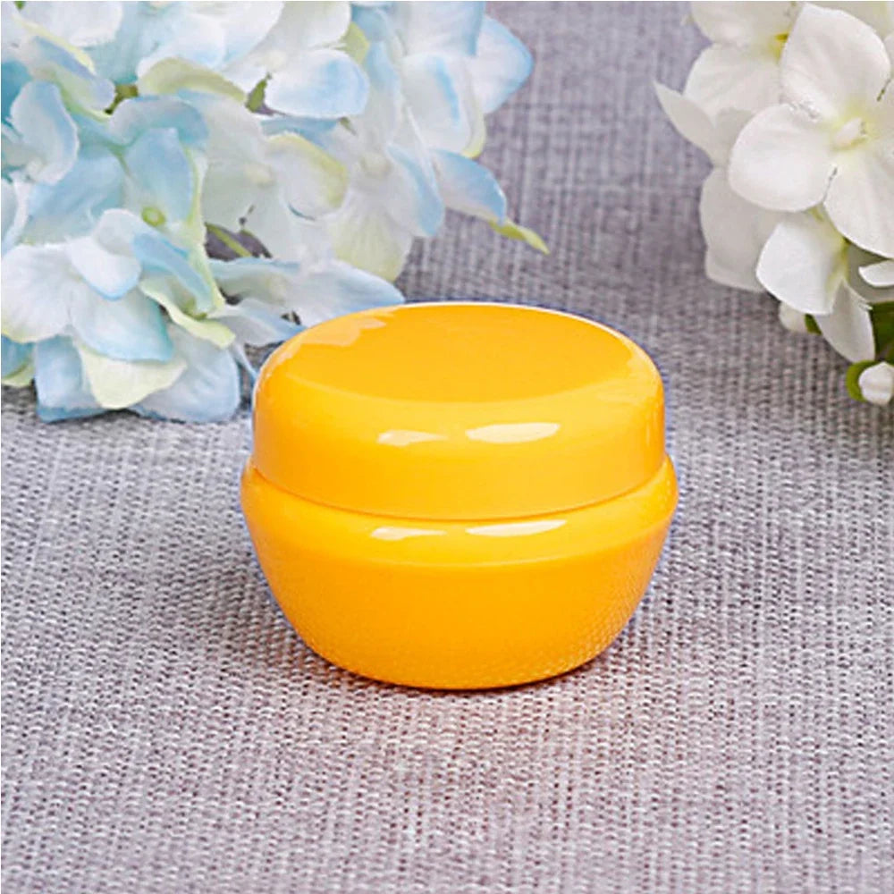 Empty Cosmetic Jars – Refillable Plastic Pots for Travel and Sample Creams