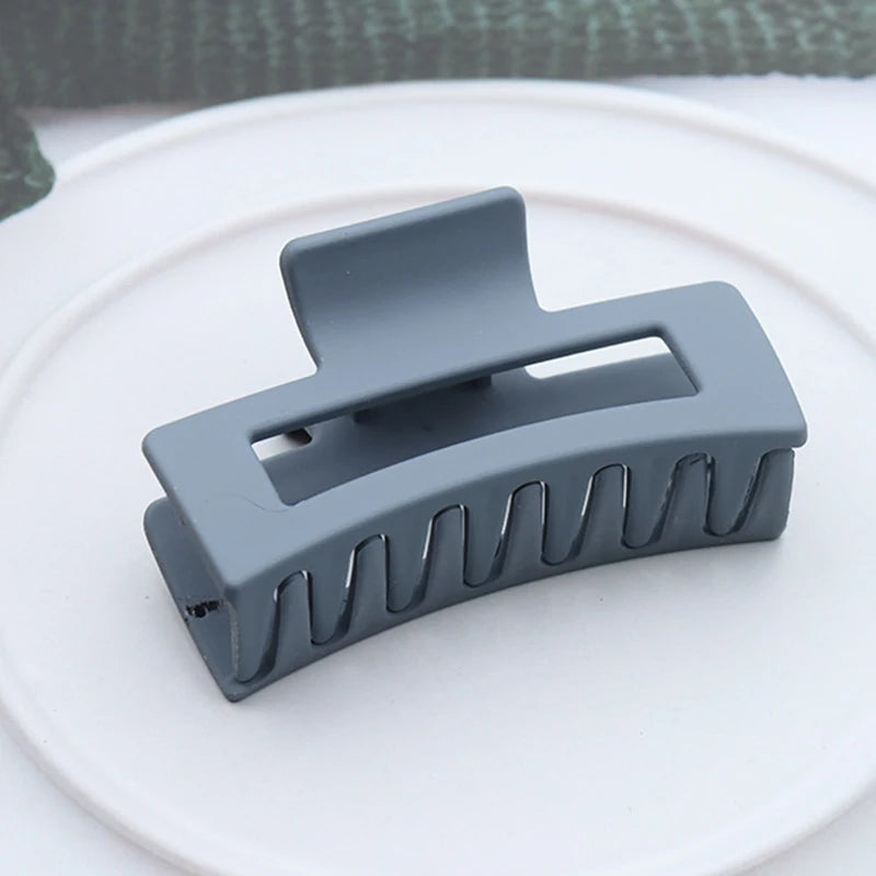 Large Plastic Hair Claw – Korean Fashion Clip for Women Styling