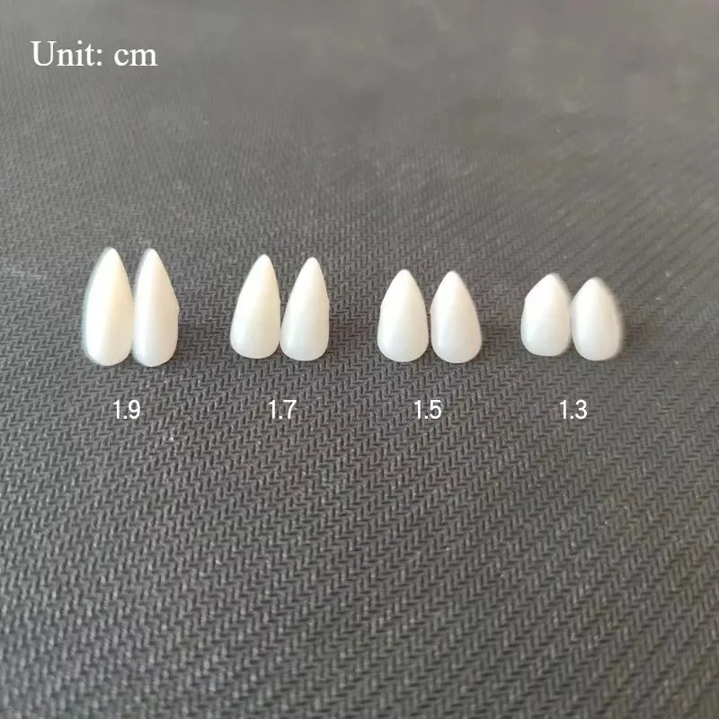 Vampire Fangs with Adhesive – Realistic Dentures for Halloween Cosplay
