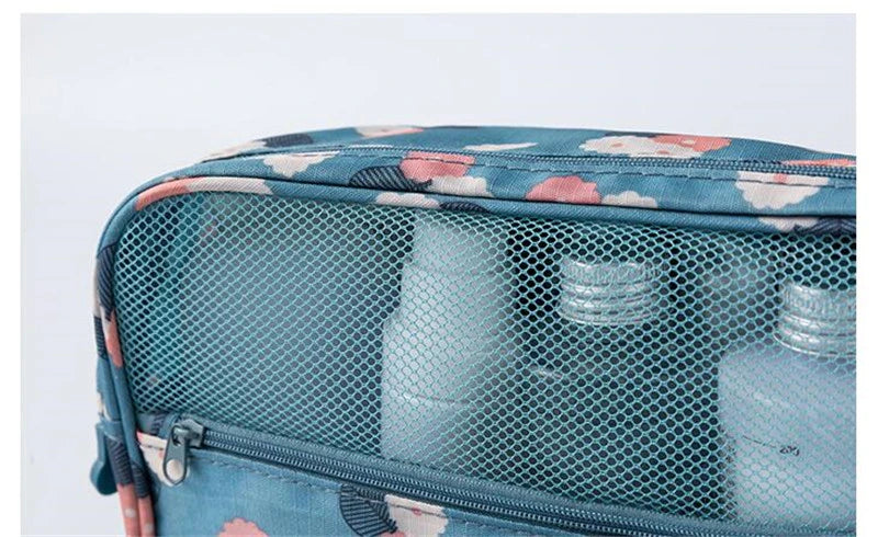 Waterproof Hanging Cosmetic Bag – Travel Toiletry Organizer for Women