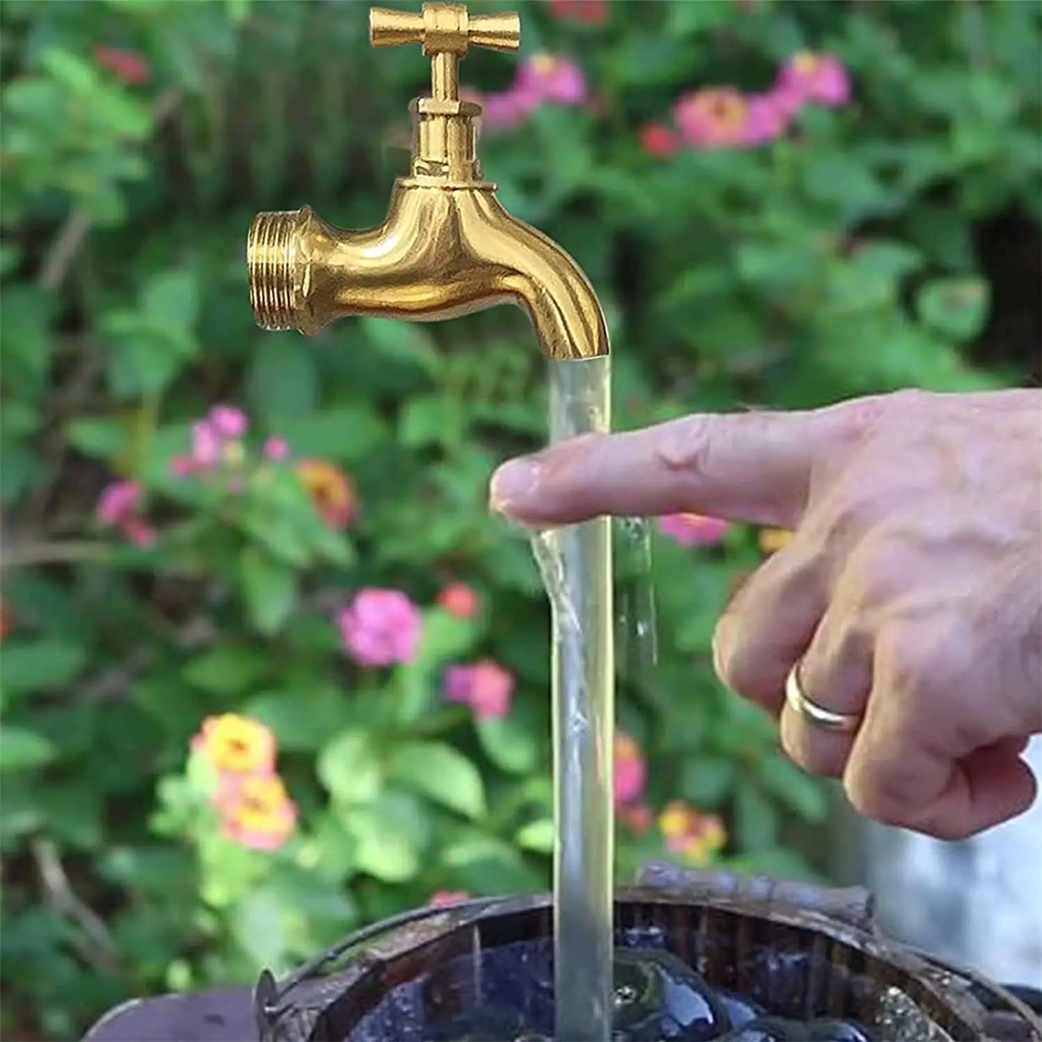 Floating Faucet Fountain – Invisible Flowing Spout for Garden Decoration