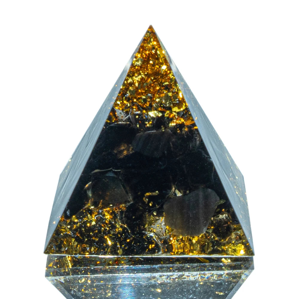 Amethyst Crystal Pyramid – Reiki Energy Generator for Chakra Meditation
