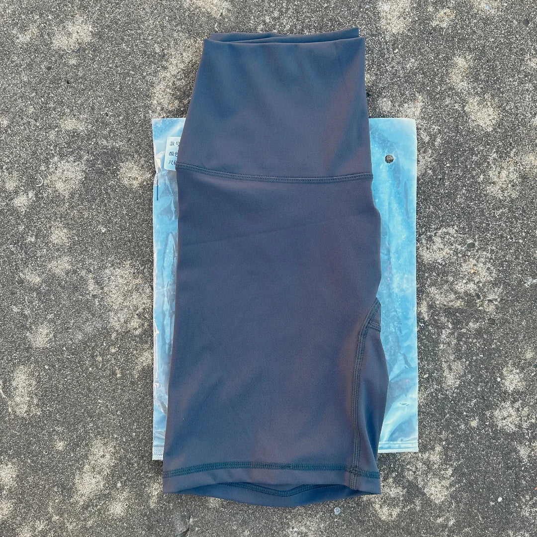 Compression Yoga Shorts – Moisture-Wicking Leggings for Gym and Cycling