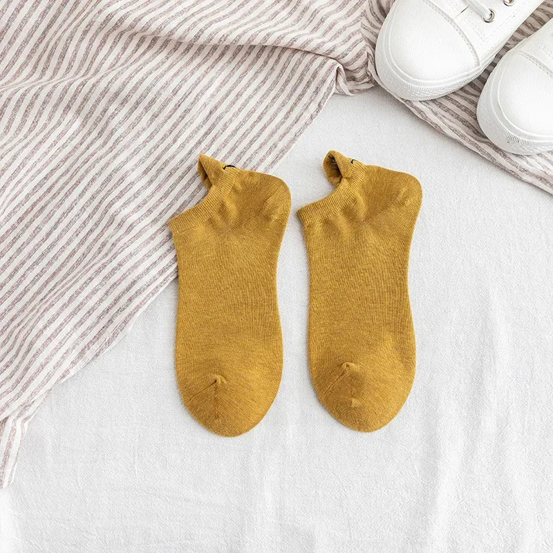 Embroidered Expression Ankle Socks – Kawaii Cotton Fashion for Casual Wear