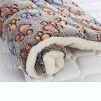 Thickened Flannel Dog Bed Mat – Soft Warm Pet Blanket for Winter Sleeping