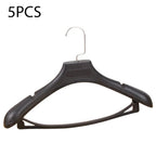 Wide Shoulder Plastic Hangers – Seamless Coat Racks for Wardrobe Storage