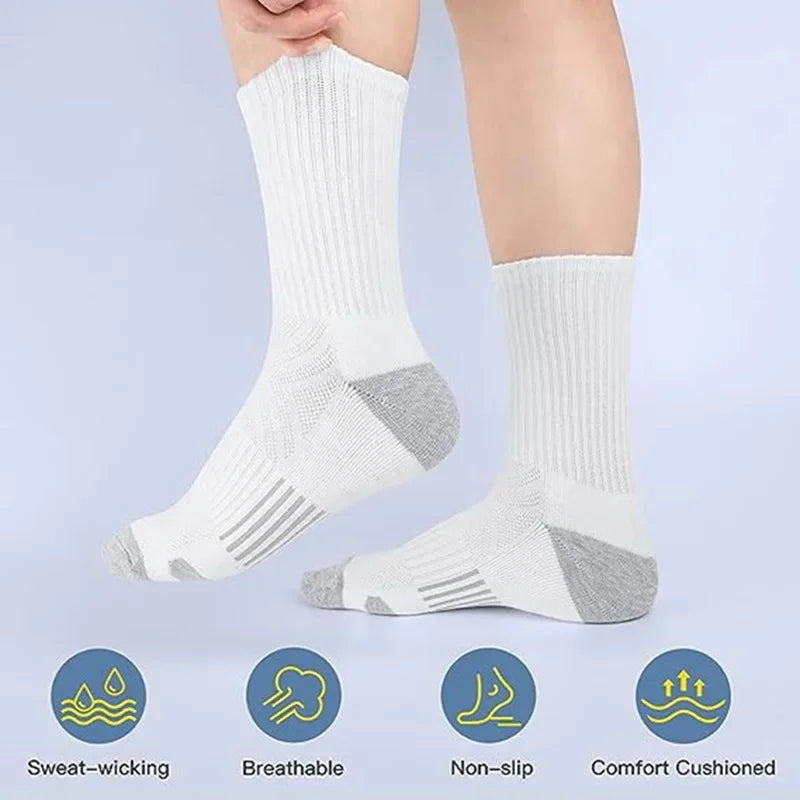 Breathable Athletic Ankle Socks – Moisture Wicking Mens Sports Footwear