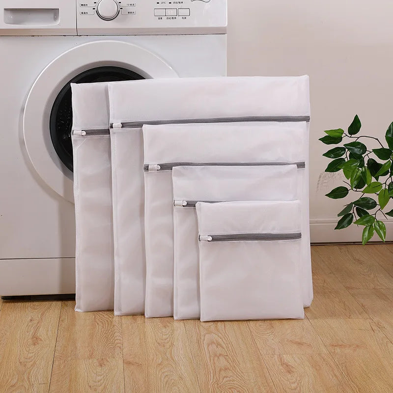 Mesh Laundry Washing Bag – Durable Zippered Net for Delicate Clothes