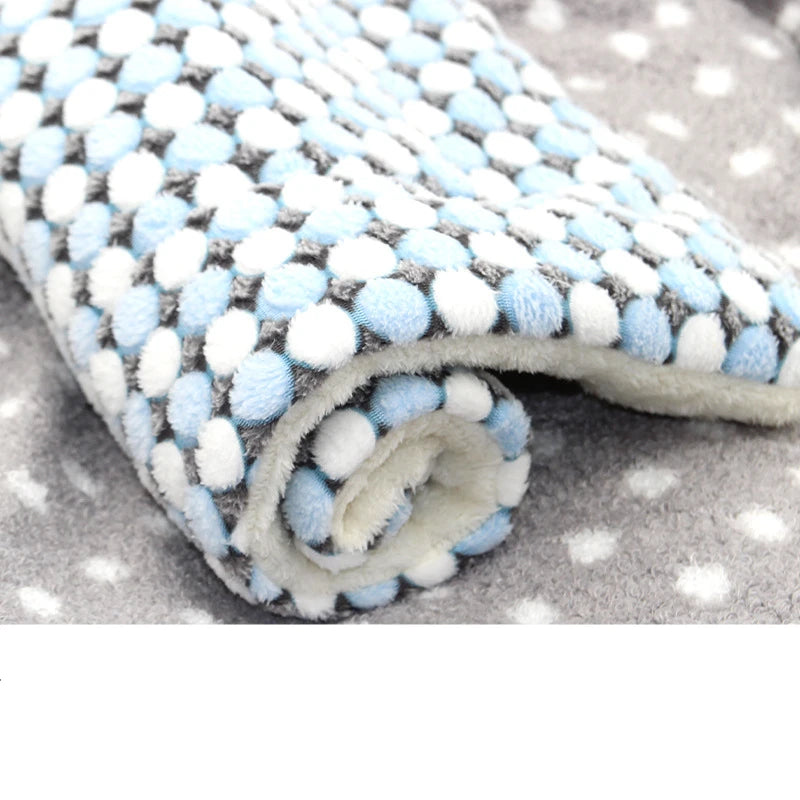 Flannel Dog Bed – Thickened Sleeping Mat for Small to Large Dogs and Cats