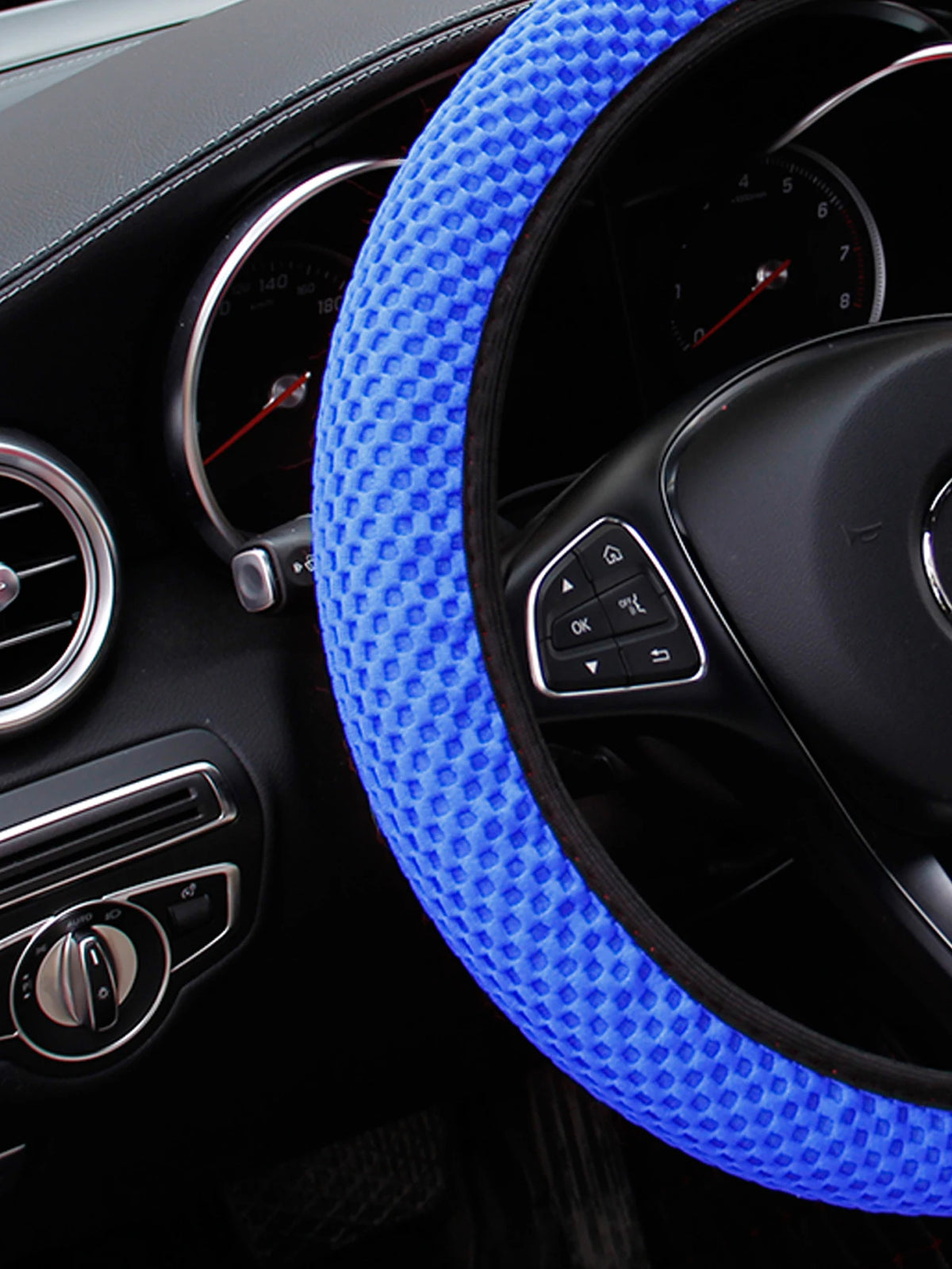Breathable Mesh Car Steering Wheel Cover – Comfortable Grip for Women