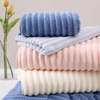 Large Coral Fleece Bath Towel – Soft Absorbent Fabric for Home Bathroom