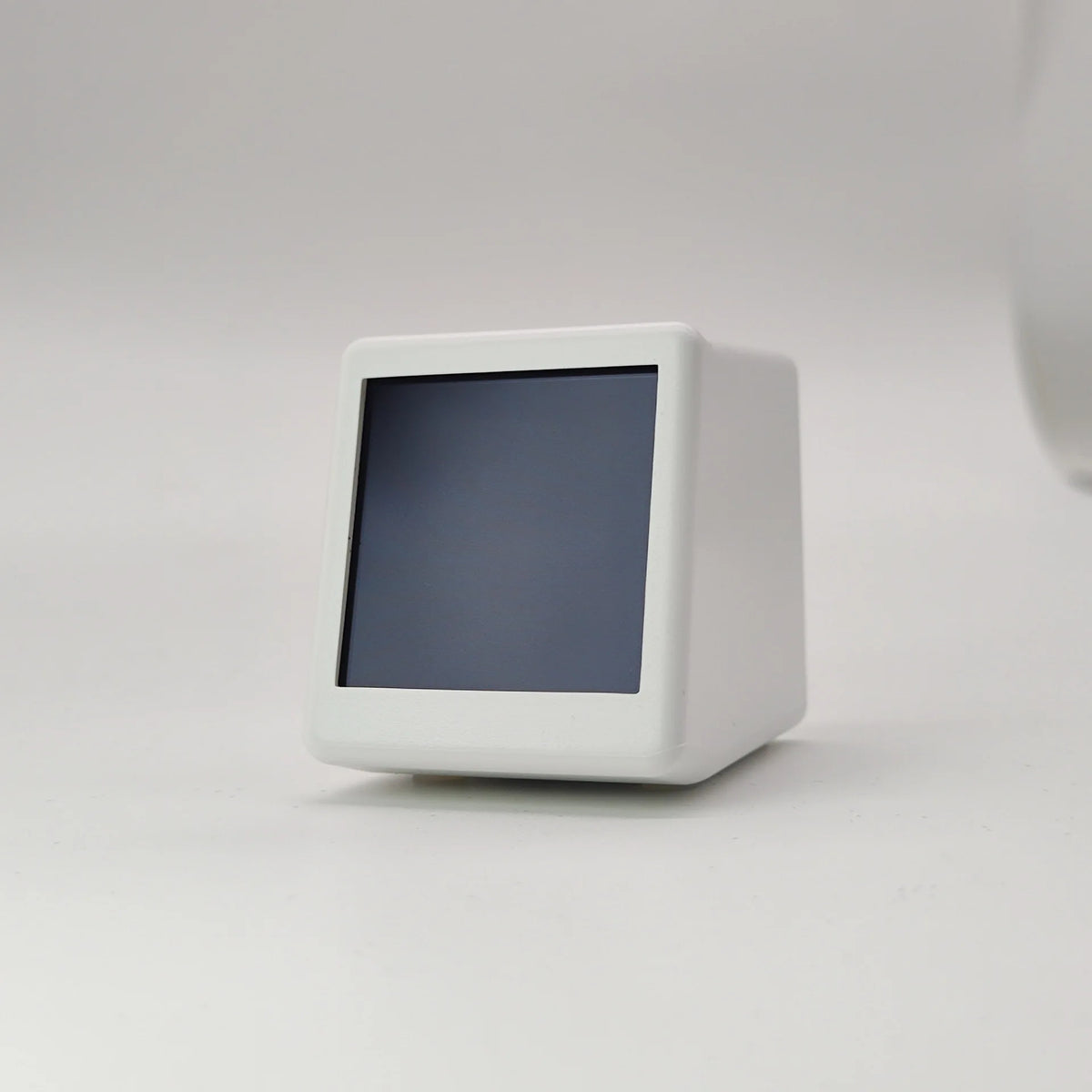 Smart WiFi Weather Station – Portable Digital Temperature Display for Desktop