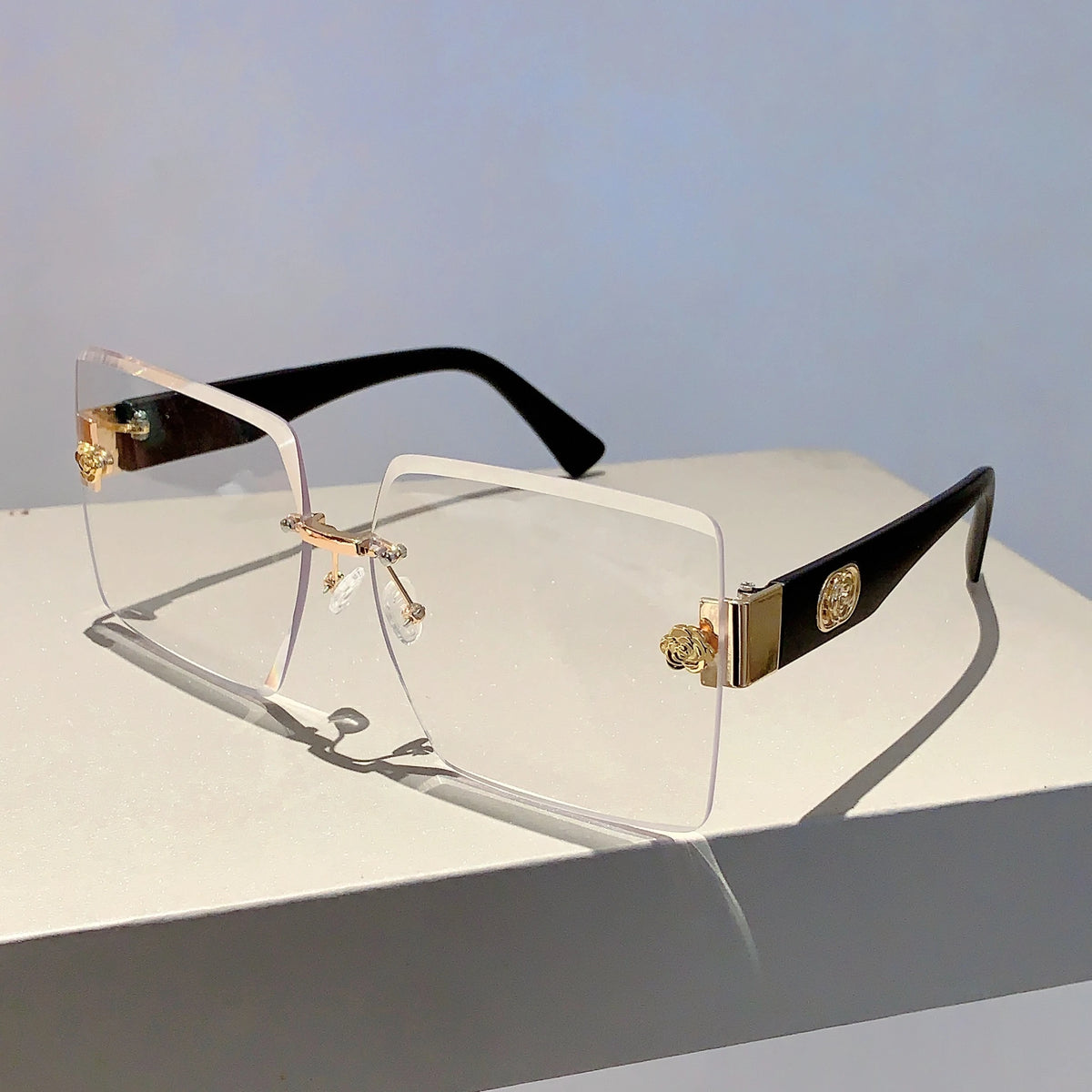 Oversized Rimless Square Sunglasses – Gradient Fashion Eyewear for Women