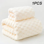 Bamboo Charcoal Coral Velvet Bath Towel – Super Absorbent for Daily Bathroom Use