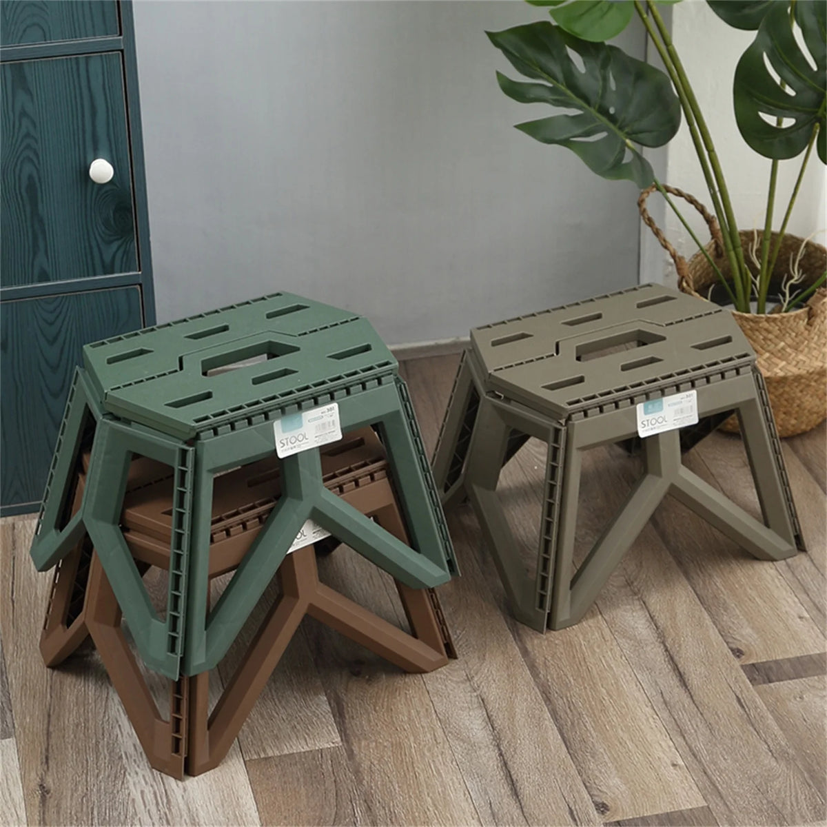 Portable Folding Stool – High Load Bearing Chair for Camping and Fishing