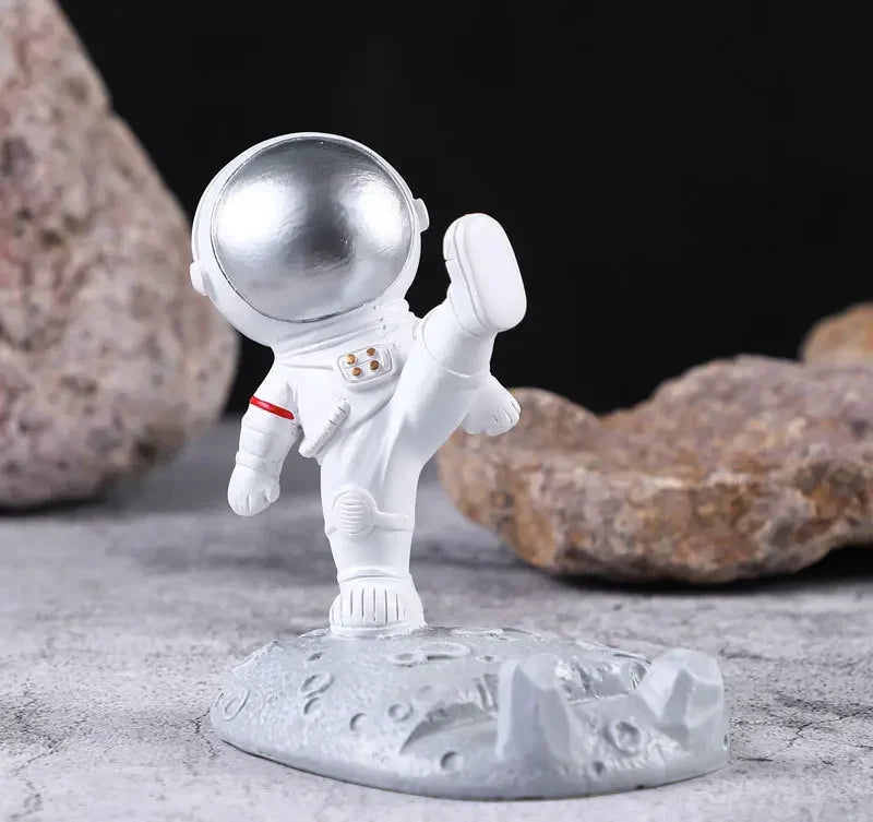 Nordic Astronaut Phone Stand – Spaceman Desk Holder for Office Decor Gifts