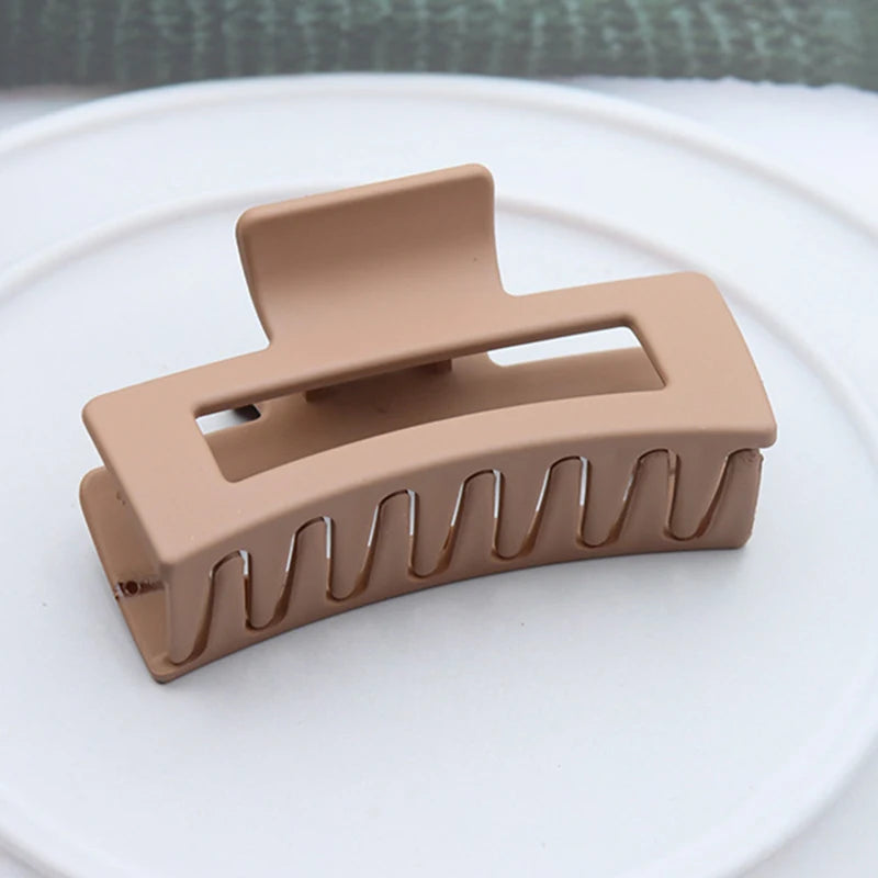 Large Plastic Hair Claw – Korean Fashion Clip for Women Styling