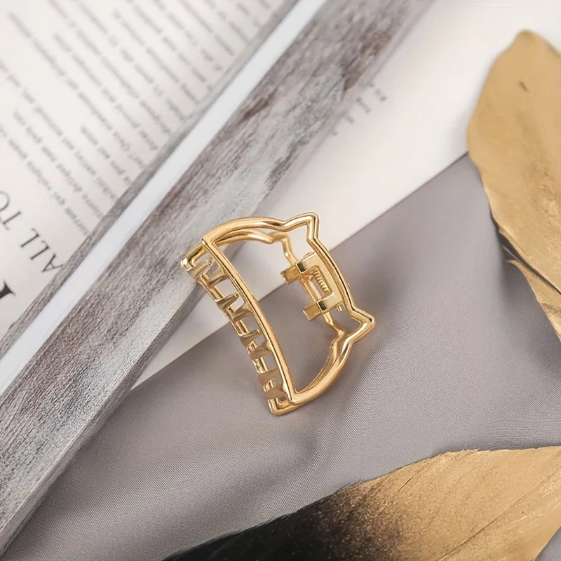 Gold Metal Heart Hair Claw Clips – Non Slip Geometric Barrettes for Daily Wear