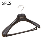 Wide Shoulder Plastic Hangers – Seamless Coat Racks for Wardrobe Storage