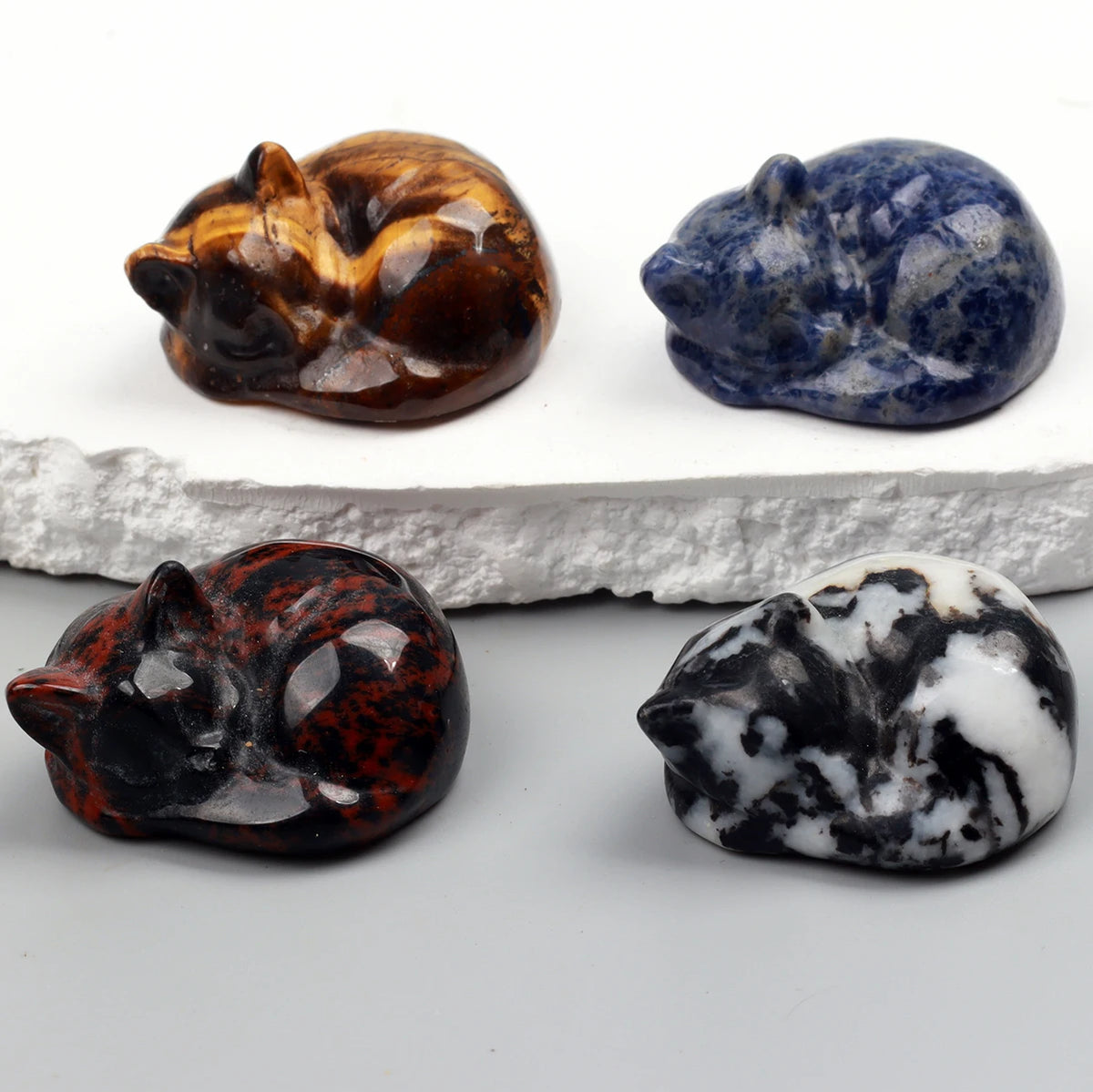 Carved Crystal Cat Figurine – Natural Stone Animal Statue for Home Decor