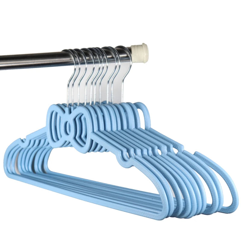 Heart Pattern ABS Clothes Hangers – Durable Organizers for Family Clothing