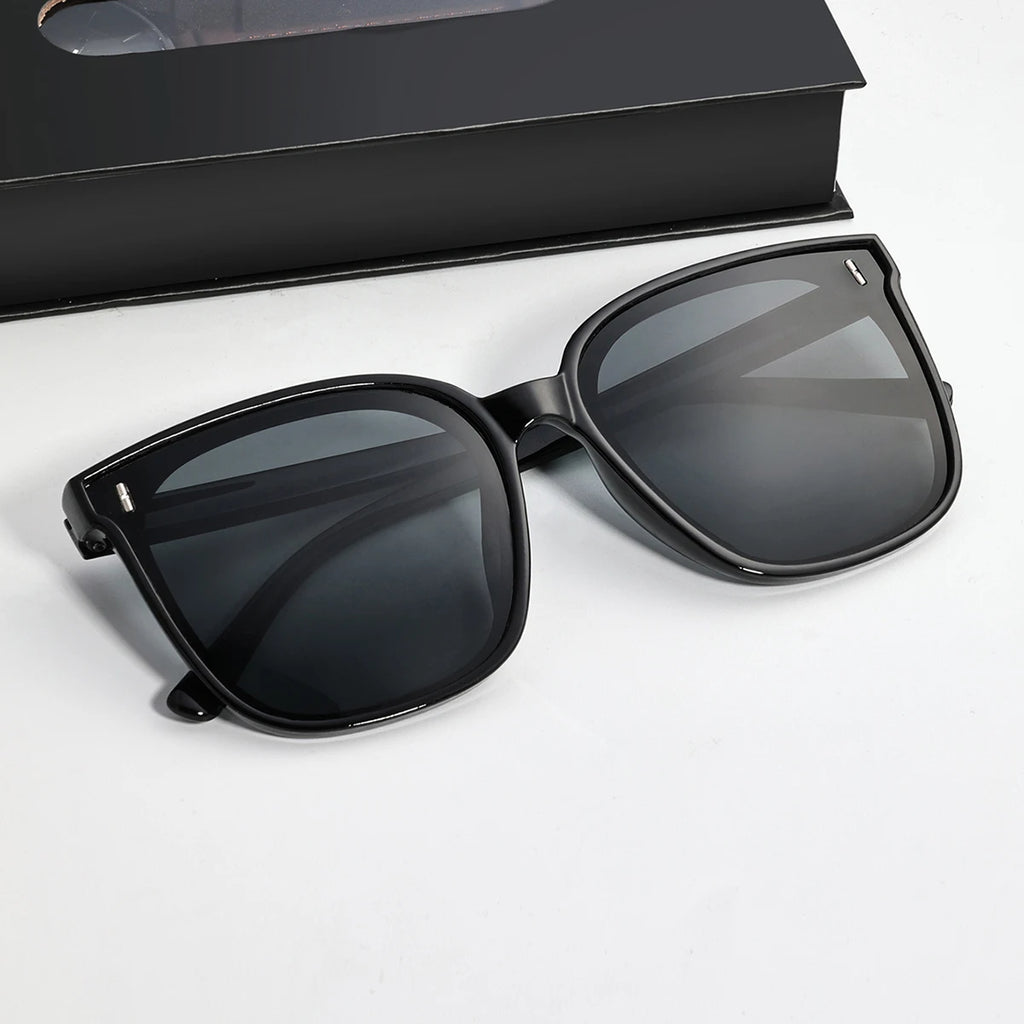Luxury Quartz Watch and Glasses Set – Fashion Accessory Gift for Men