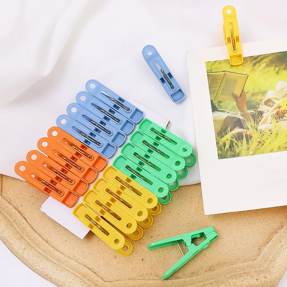 Plastic Laundry Clothespins – Durable Hanging Clips for Socks and Underwear