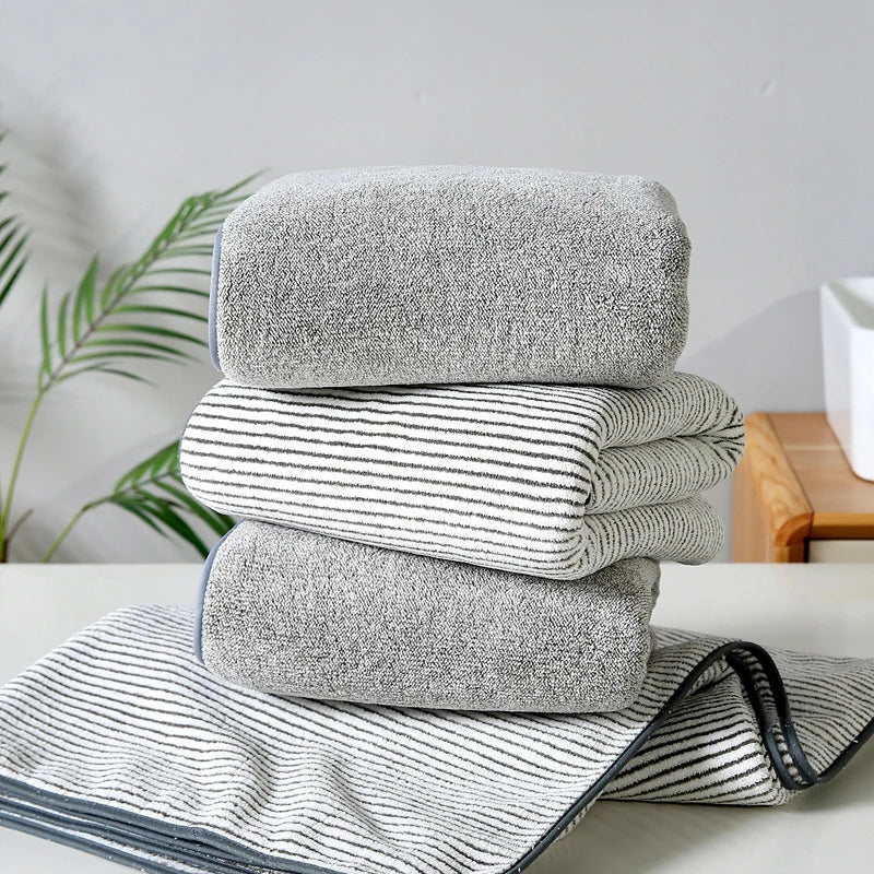 Bamboo Charcoal Coral Velvet Bath Towel – Super Absorbent for Daily Bathroom Use