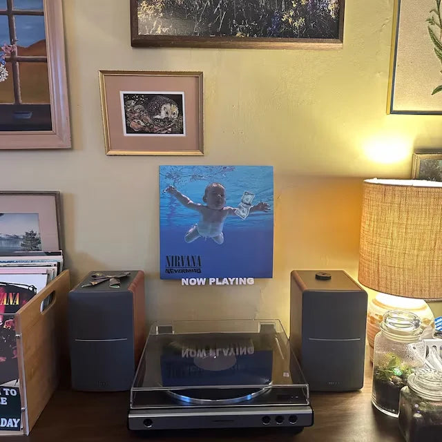 Wall Mounted Vinyl Record Shelf – Modern Display Rack for Home Decor