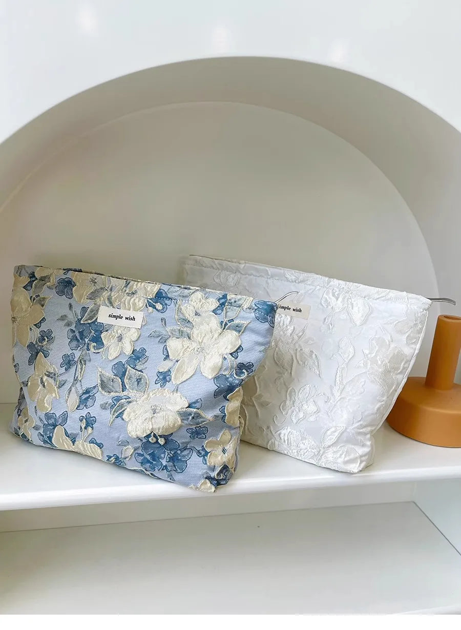 Floral Print Cosmetic Bag – Zippered Makeup Pouch for Travel Essentials