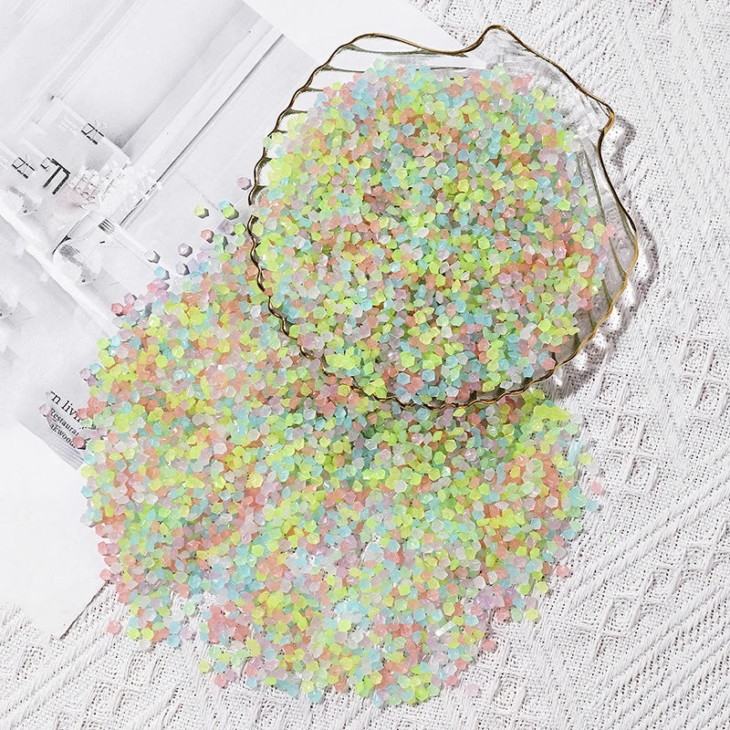 Luminous Glow Pebbles – 3-5mm Fluorescent Stones for Garden and Aquarium Decor