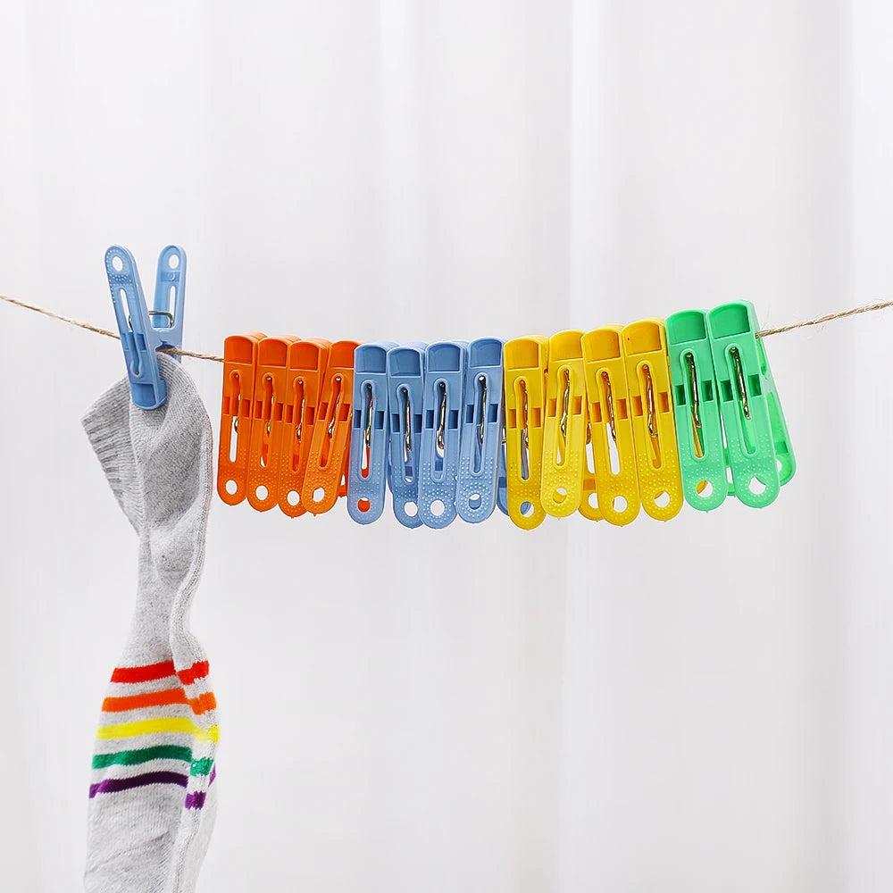 Plastic Laundry Clothespins – Durable Hanging Clips for Socks and Underwear