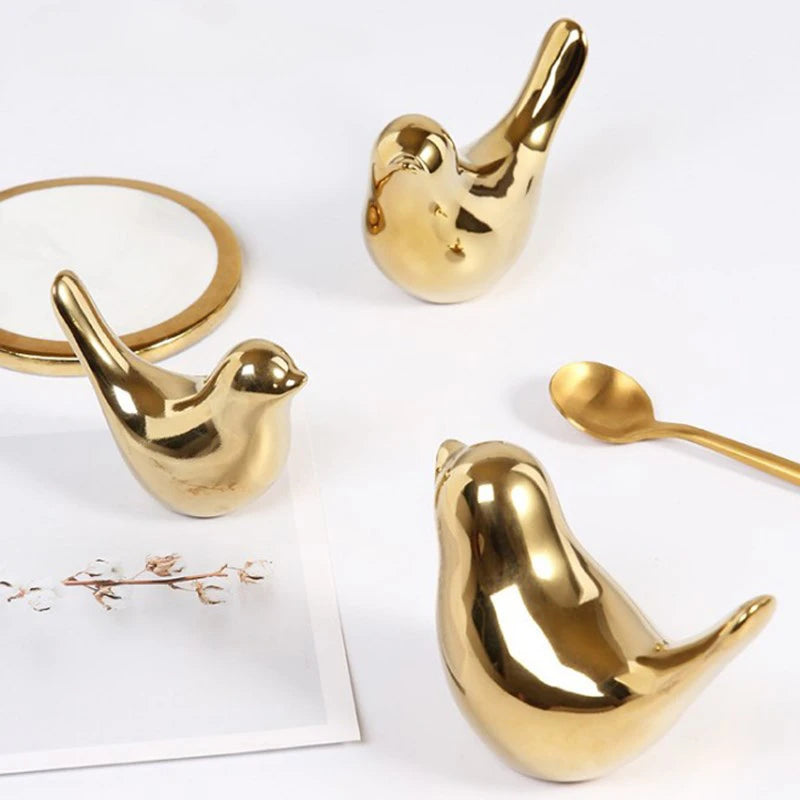 Nordic Gold Ceramic Bird Statue – Modern Animal Sculpture for Home Decor