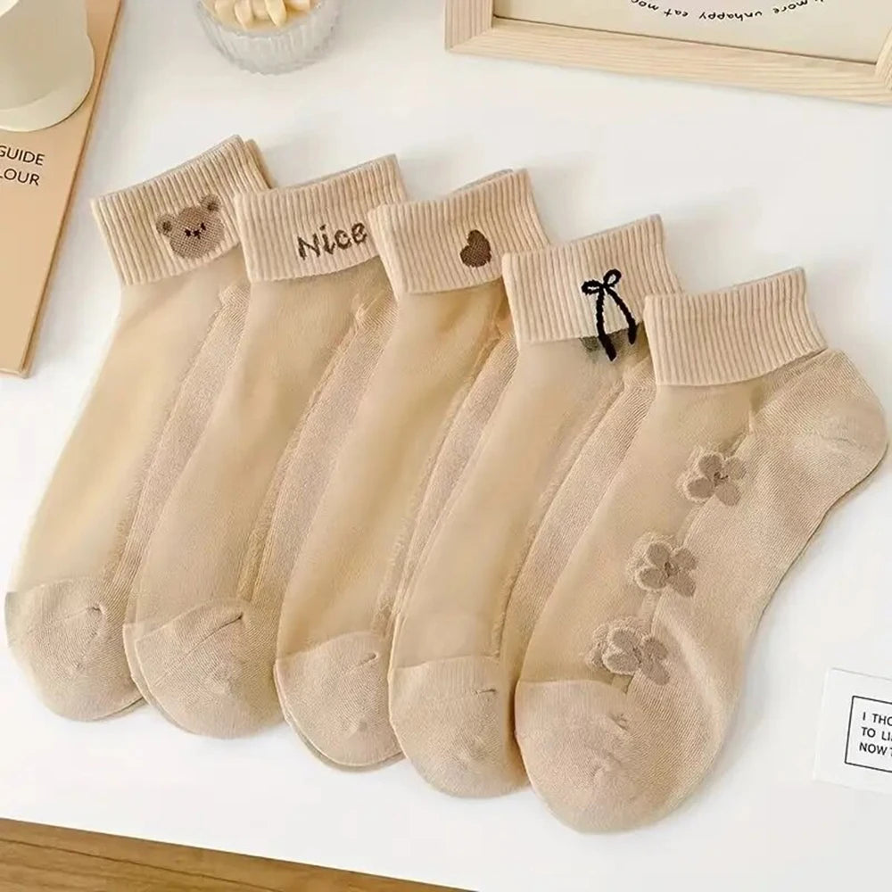 Cartoon Teddy Bear Ankle Socks – Breathable Cotton Casual Footwear for Women