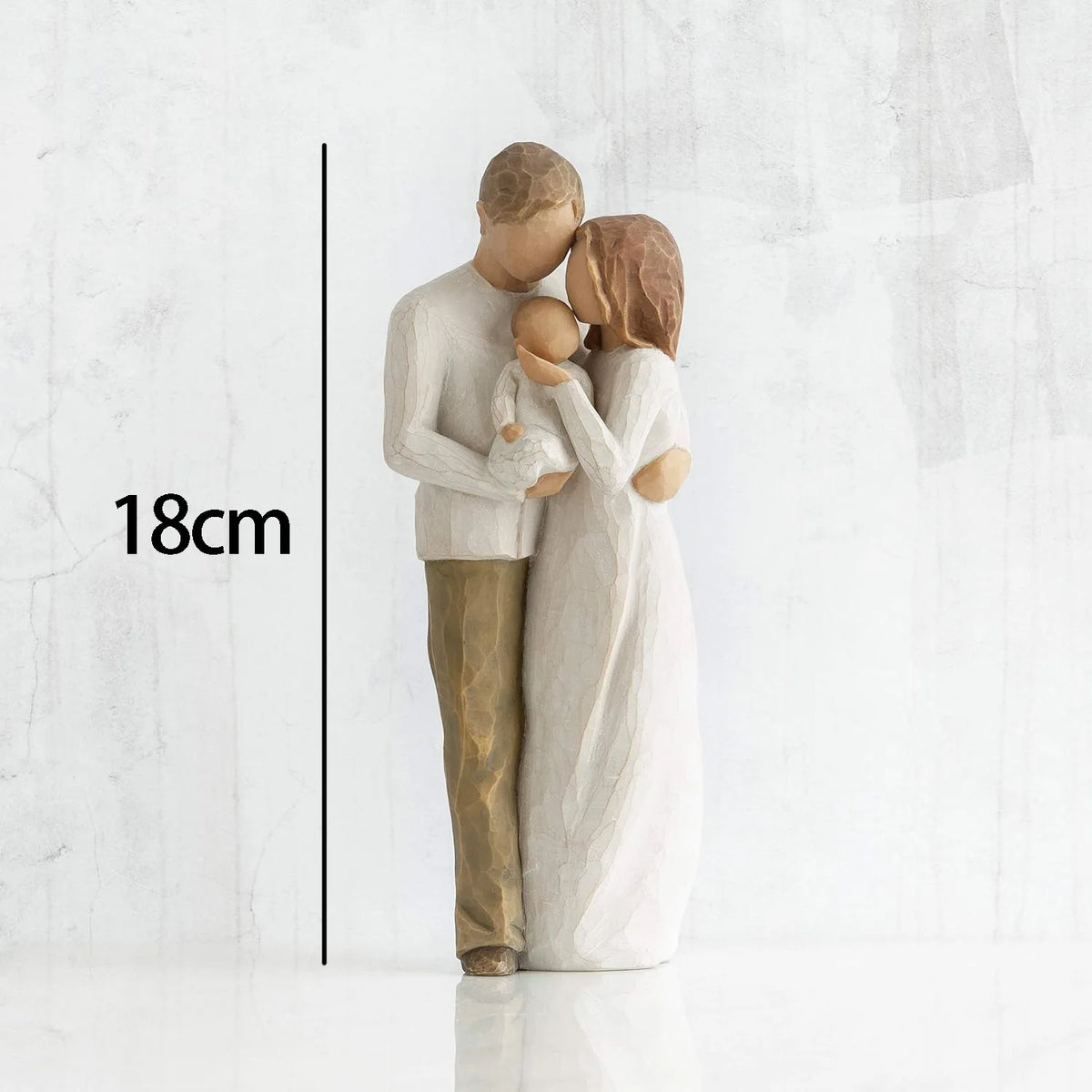 Resin Character Family Statue – Creative Wedding Gift for Home Decor
