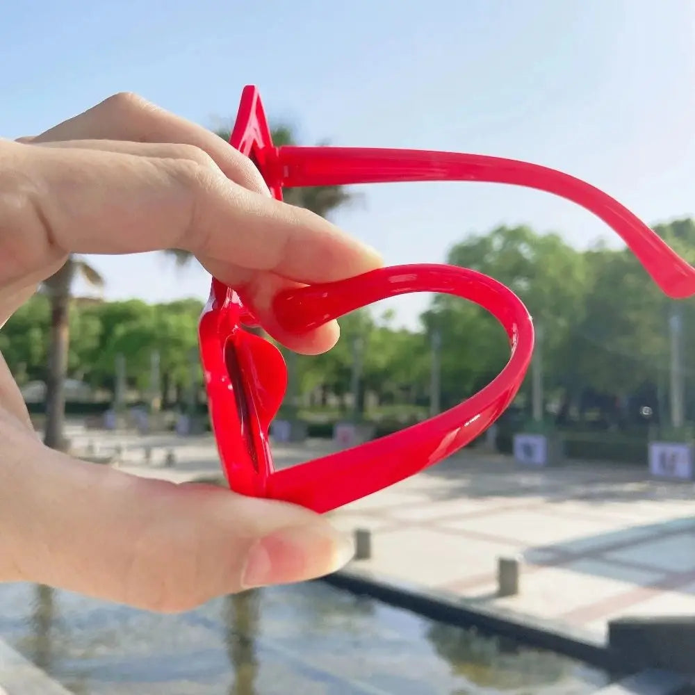 Cartoon Kids Sunglasses – UV400 Protective Eyewear for Summer Outdoor Fun