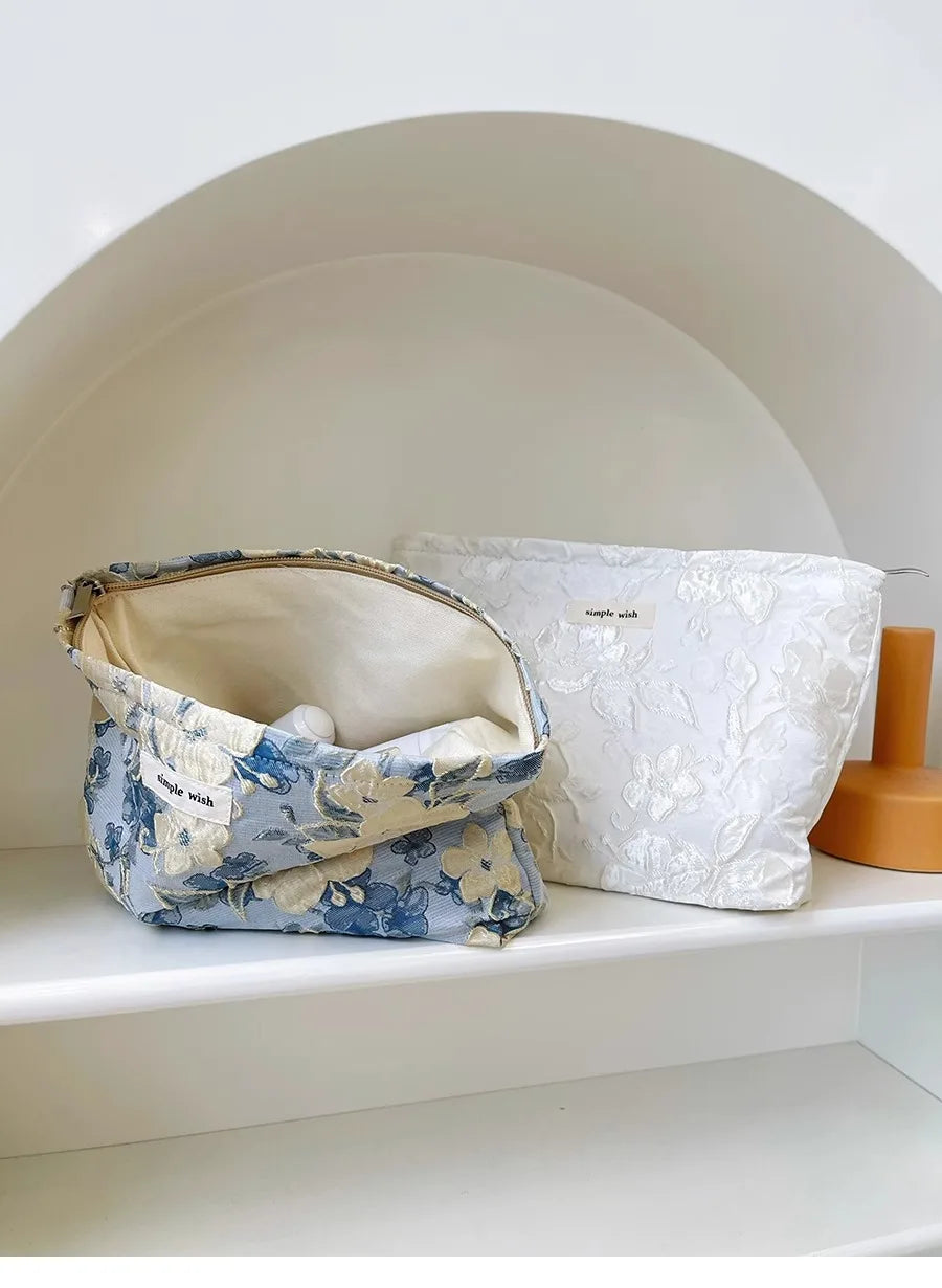 Floral Print Cosmetic Bag – Zippered Makeup Pouch for Travel Essentials