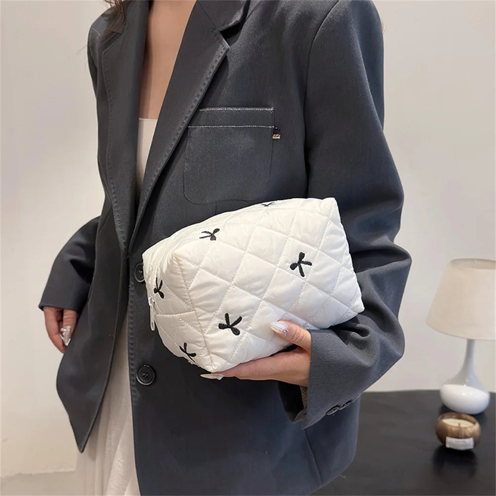Embroidered Bow Cosmetic Bag – Large Capacity Toiletry Organizer for Travel